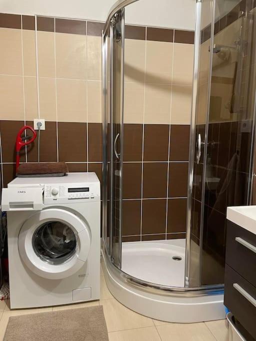 Apartman S Nadhernym Vyhladom Na Tatry Veľký Slavkov Exterior foto